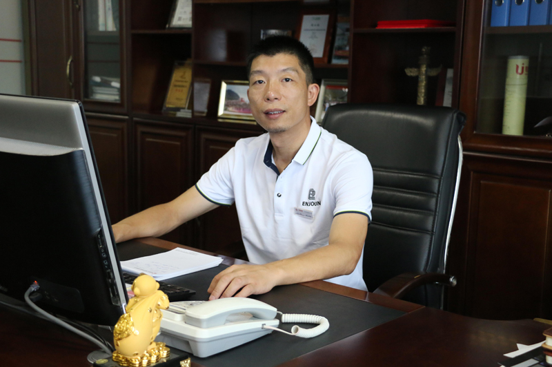 一禾科技董事長陳小林先生