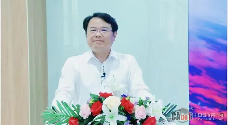 發布會現場連線利晶總經理黃立元先生